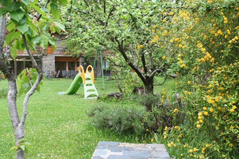 Hotel Estanys Blaus Таваскан Екстериор снимка