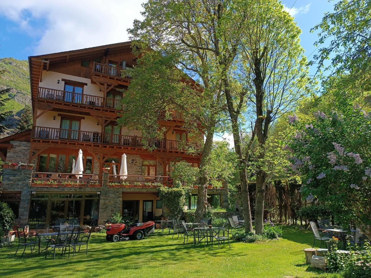 Hotel Estanys Blaus Таваскан Екстериор снимка