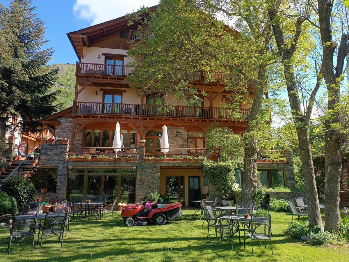 Hotel Estanys Blaus Таваскан Екстериор снимка