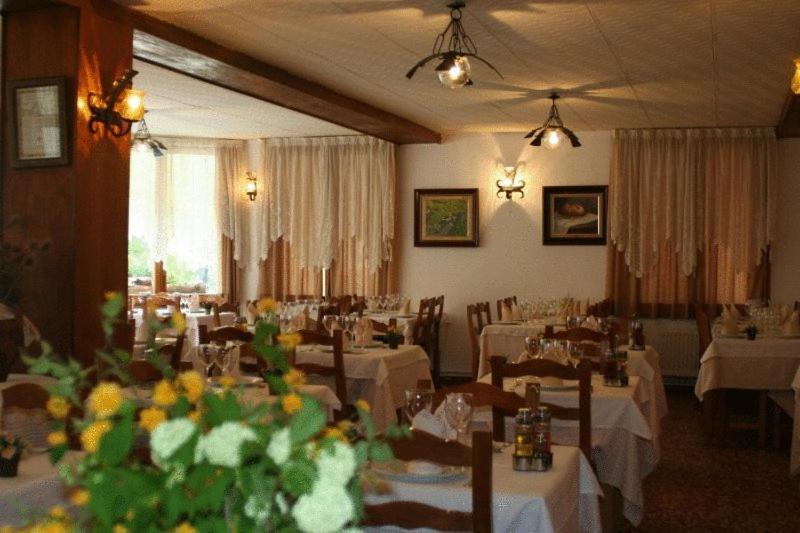 Hotel Estanys Blaus Таваскан Екстериор снимка